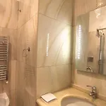 Royal 4*