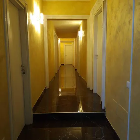 Bed and Breakfast Royal 4*