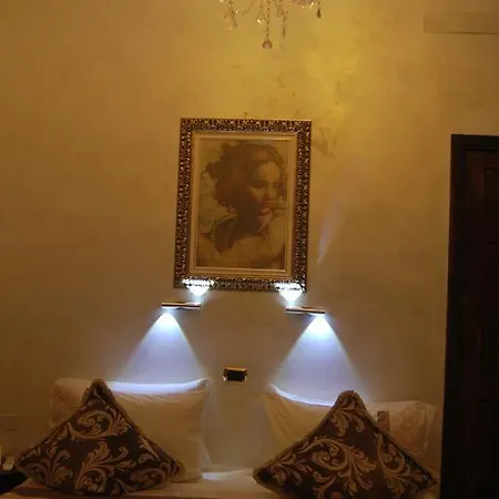 Royal Oda ve Kahvaltı
