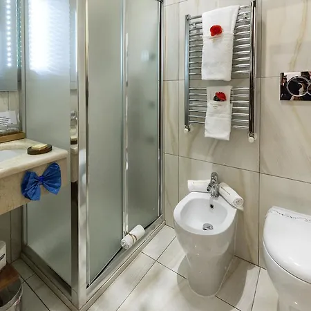 罗马皇家住宿加早餐旅馆 住宿加早餐酒店 4*