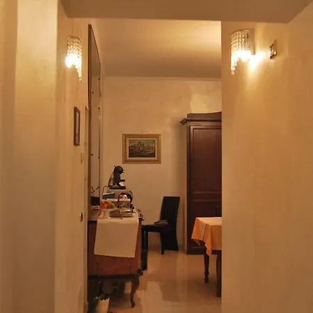 Bed & Breakfast Royal 4*