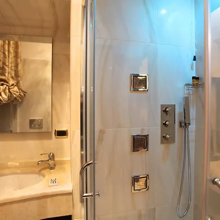 罗马皇家住宿加早餐旅馆 4*