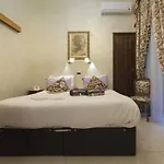 Royal 4*
